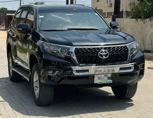 Toyota Land Cruiser Prado 2.7 i 2012
