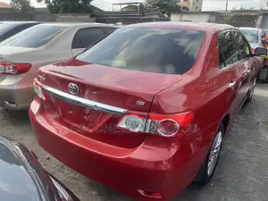 Toyota Corolla 2012 Red
