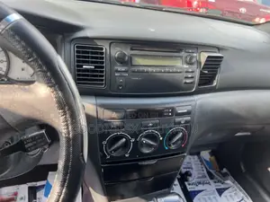 Toyota Corolla 2004 Gray