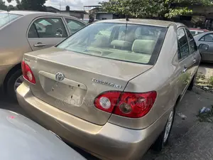 Toyota Corolla 2006 Gold