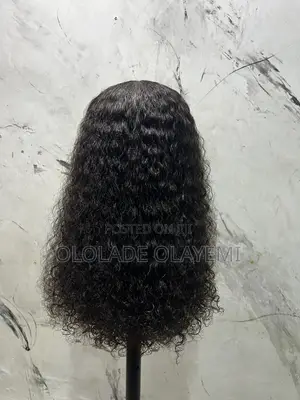 18’’ SSD Pixie Curls Natural Color 250g Price:100,000. Thrift Hair