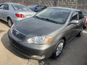 Toyota Corolla 2005 Gray