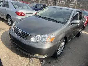 Toyota Corolla 2005 Gray