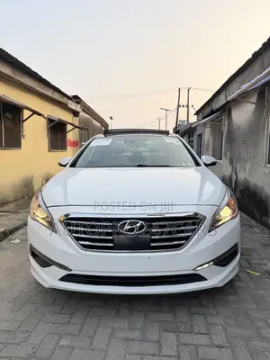 Hyundai Sonata Limited 4dr Sedan (2.4L 4cyl 6A) 2015 White