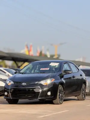 Toyota Corolla 2015 Black