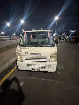 Suzuki APV Minibus 2012 White