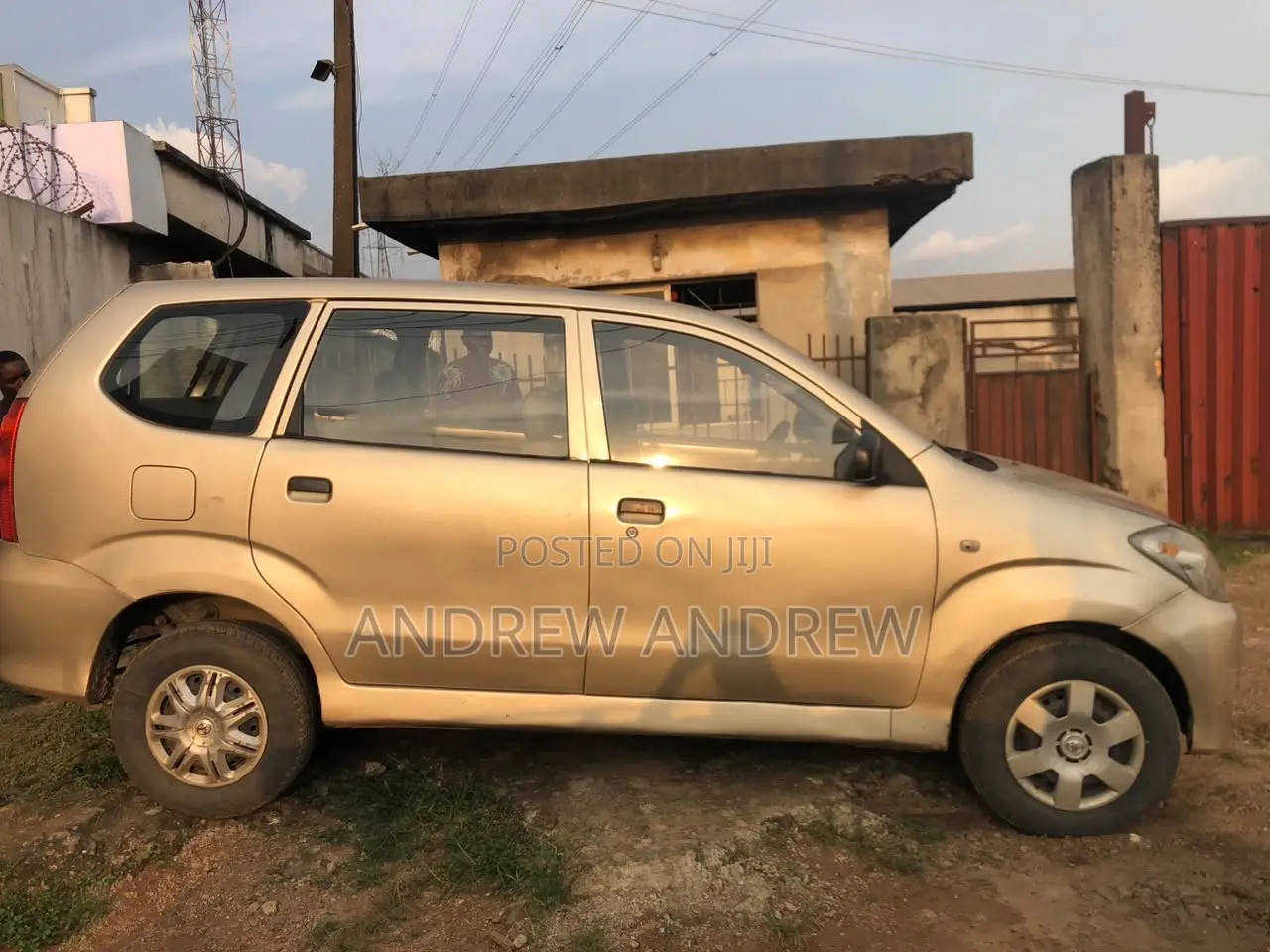 Toyota Avanza 2009 Gold