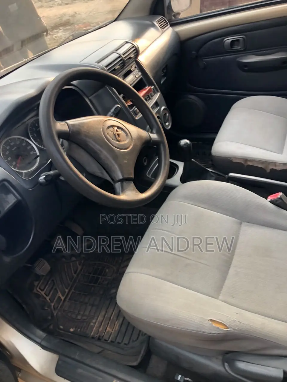 Toyota Avanza 2009 Gold