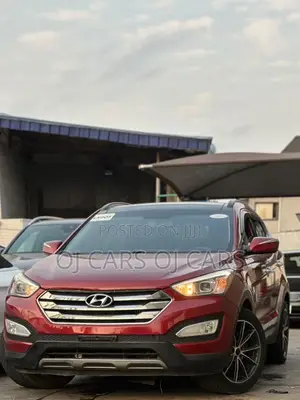 Hyundai Santa Fe 2014 Red