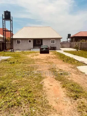 3bdrm Bungalow in Crd Fha Lugbe Abuja for sale