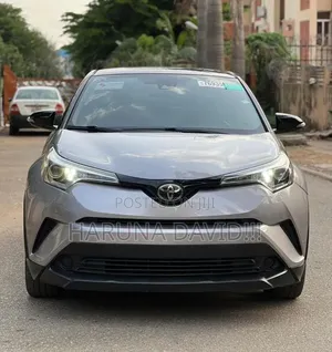 Toyota C-HR 2019 Silver