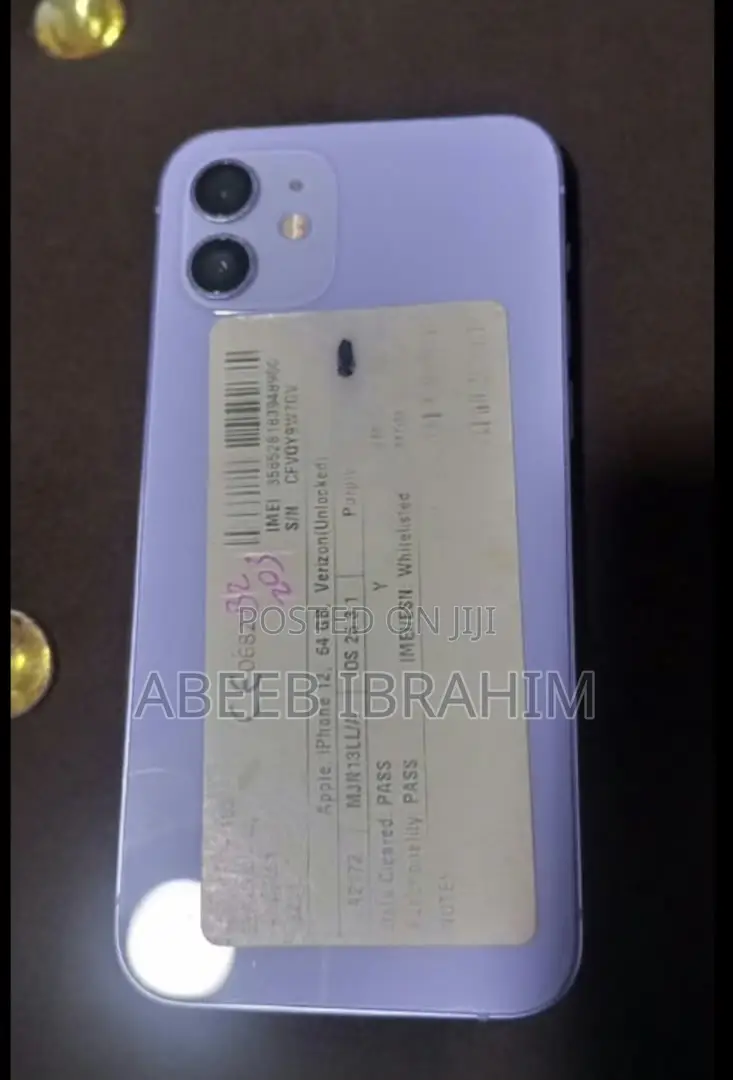 Apple iPhone 12 64 GB Silver