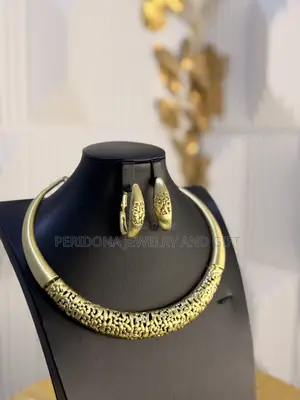 Classic Gold-Tone Statement Necklace & Earrings Set