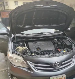 Toyota Corolla 2012 Gray