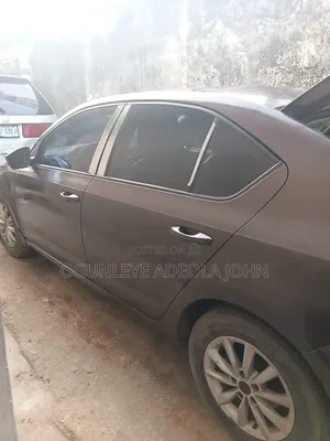 Skoda Octavia 2014 Maroon