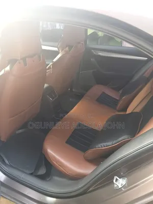 Skoda Octavia 2014 Maroon