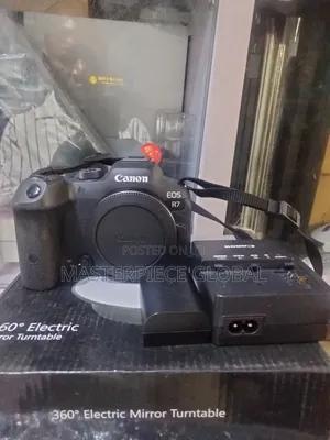 Canon Eos R7 Body Only (Open Box) No Carton
