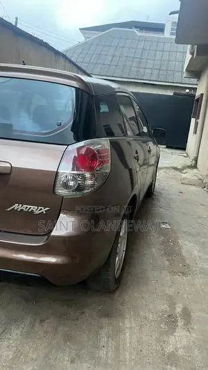 Toyota Matrix 2005 Brown