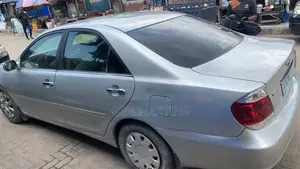 Toyota Camry 2004 Silver