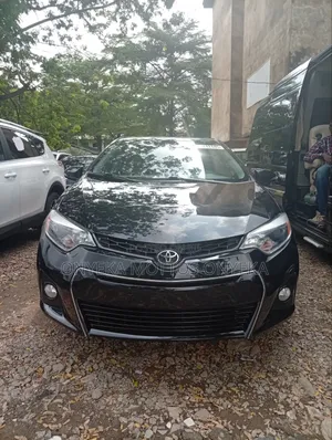 Toyota Corolla LE 4dr Sedan (1.8L 4cyl CVT) 2014 Black