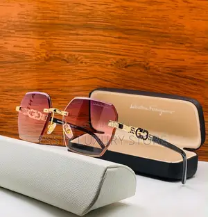 High Quality Luxury Salvatore Ferragamo Glasses