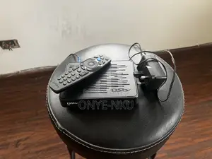 3 dSTV Decoder