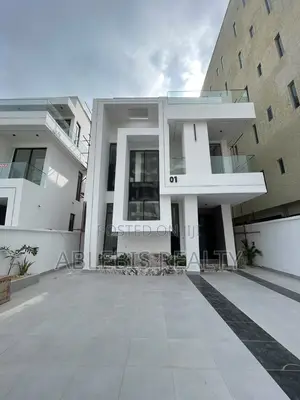 5bdrm Duplex in Lekki Phase 1 for sale