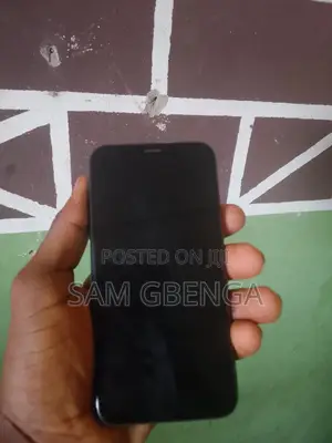 Apple iPhone X 64 GB Black