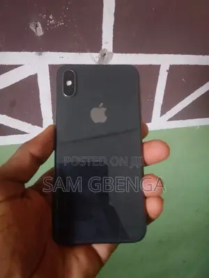 Apple iPhone X 64 GB Black