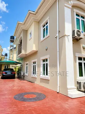 Furnished 5bdrm Duplex in Ikota for sale