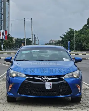 Toyota Camry 2016 Blue