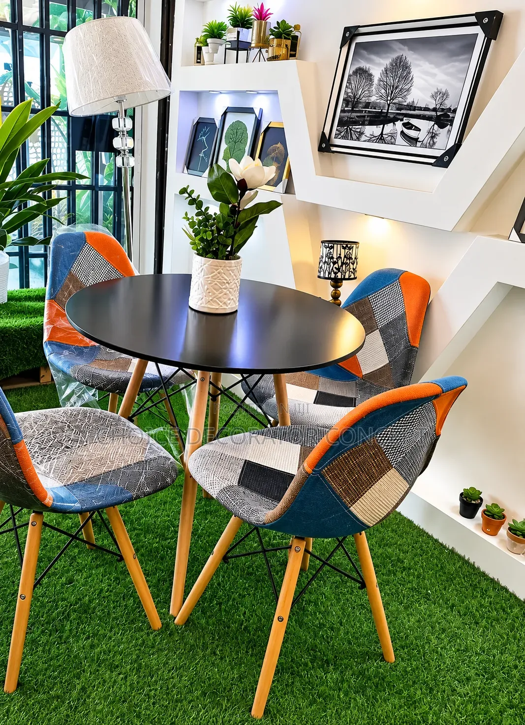 Modern 4-Seater Round Dining Table Set – Black Top + Patchwork Chairs