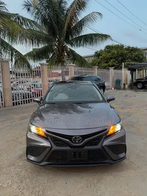 Toyota Camry 2024 Gray