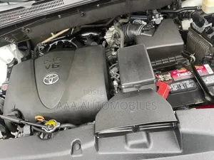 Toyota Highlander Limited Platinum 4x4 V6 (3.5L 6cyl 8A) 2017 White