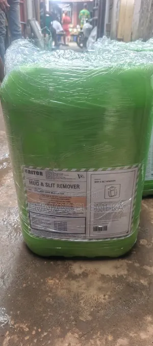 Unitor Mud & Silt Remover (25-Liter Green Plastic Containers),