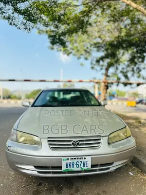Toyota Camry 2002 Silver