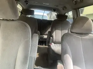 Kia Sedona LX 2005 Blue