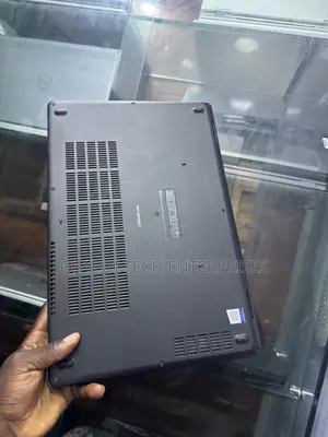Laptop Dell Latitude 5580 16GB Intel Core i7 SSD 256GB