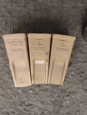 1U3352 Excavator Bucket Tooth (Cat-Type) – Heavy Duty