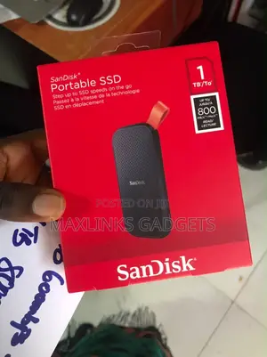 Brand New Sandisk SSD 1TB External-800mps