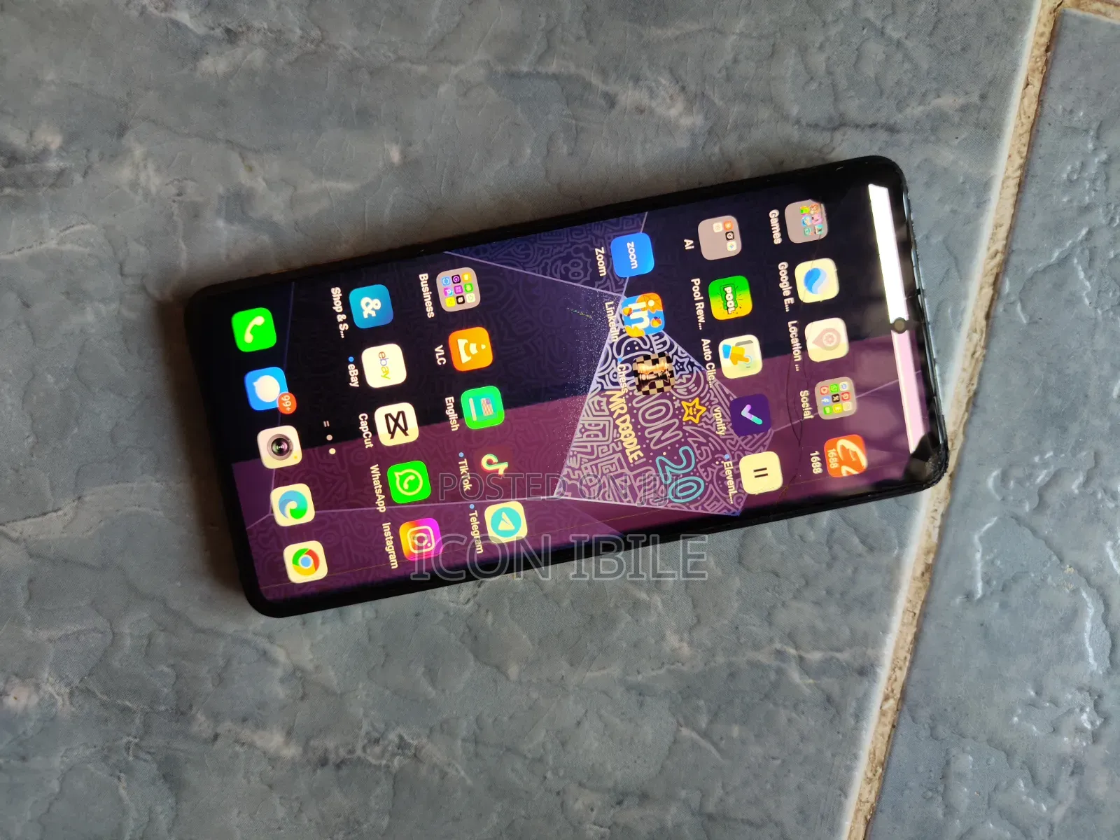 Tecno Camon 20 Mr. Doodle Edition 256 GB White