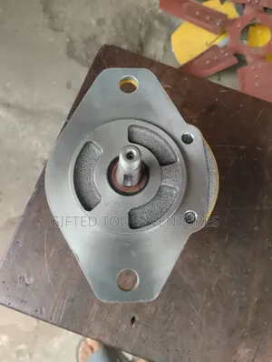 Hydraulic Fan Drive Motor (2-Bolt Flange)