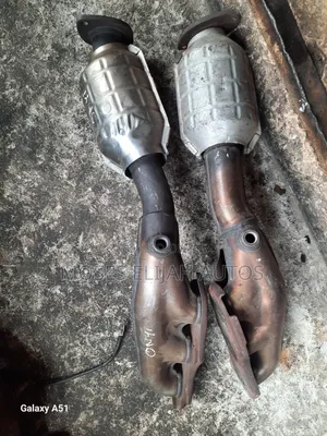 Lexus IS250 2weel Drive Engine Catalytic