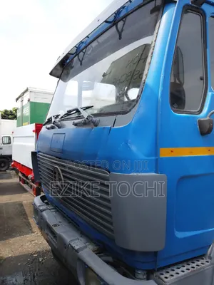 10 Bolts 16/17 Container Truck That Comes With Straight Engine