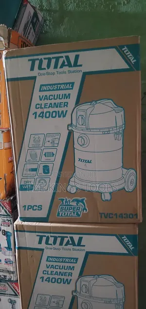 TOTAL 30L Wet and Dry Industrial Vacuum Cleaner 1400W