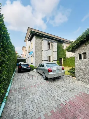 4bdrm Duplex in Lekki Phase 1 for sale