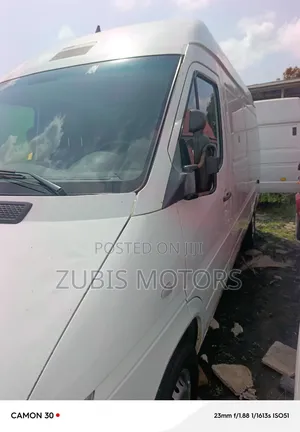 Mercedes-Benz Sprinter 2005 White