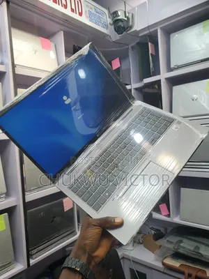 Laptop HP ZBook Firefly 15 G7 8GB Intel Core i7 SSD 256GB