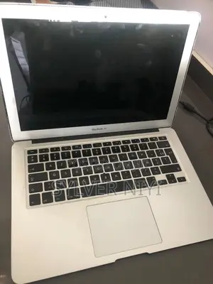 Laptop Apple MacBook Air 2012 8GB Intel Core i7 SSHD (Hybrid) 128GB