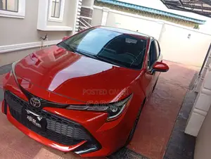 Toyota Corolla SE (1.8L 4cyl 2A) 2019 Red